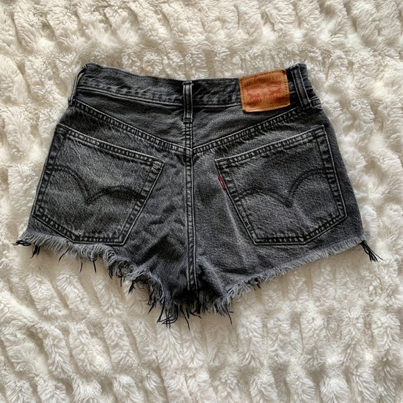 LEVI'S | Denim Distressed Black Shorts - Picture 2 of 4